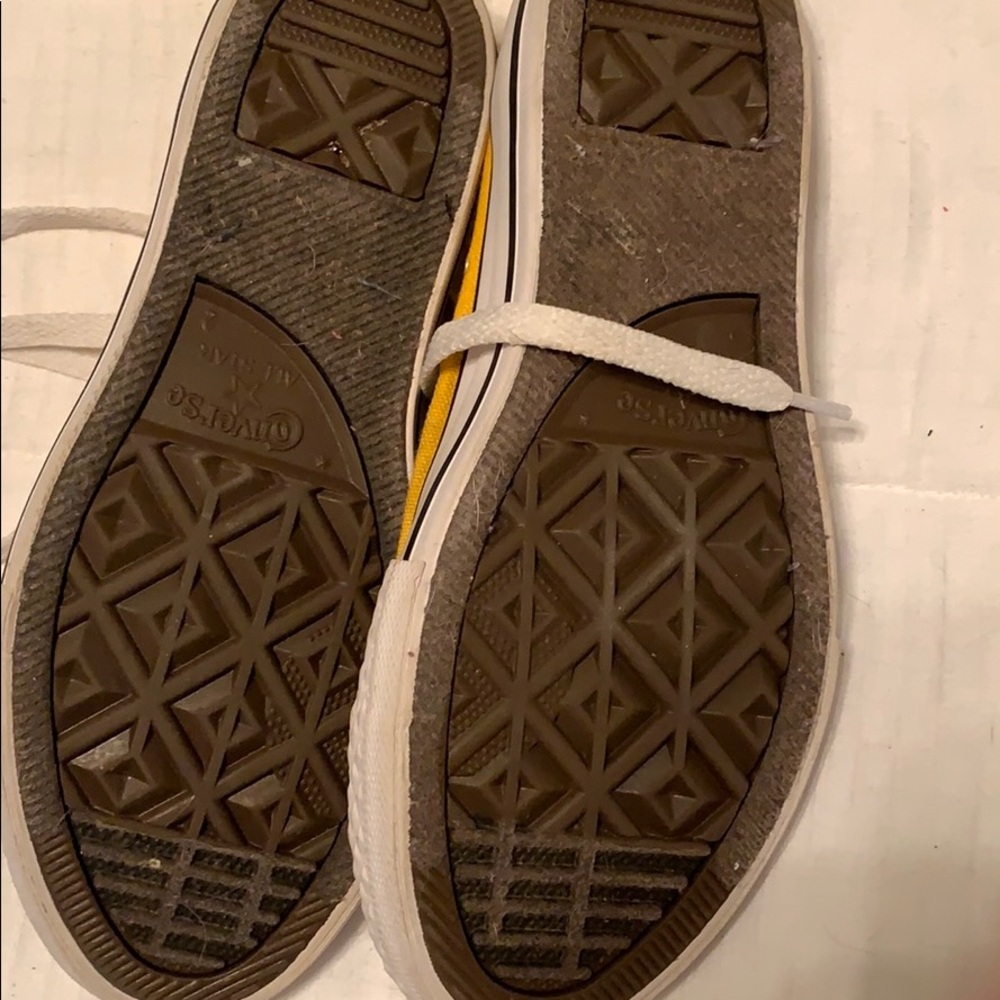 Converse - Picture 3 of 4